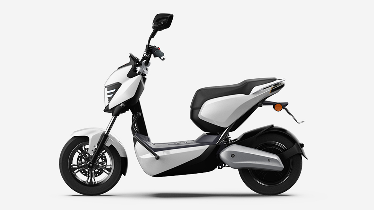 雅迪电动车联合木马共同打造x3电动车.